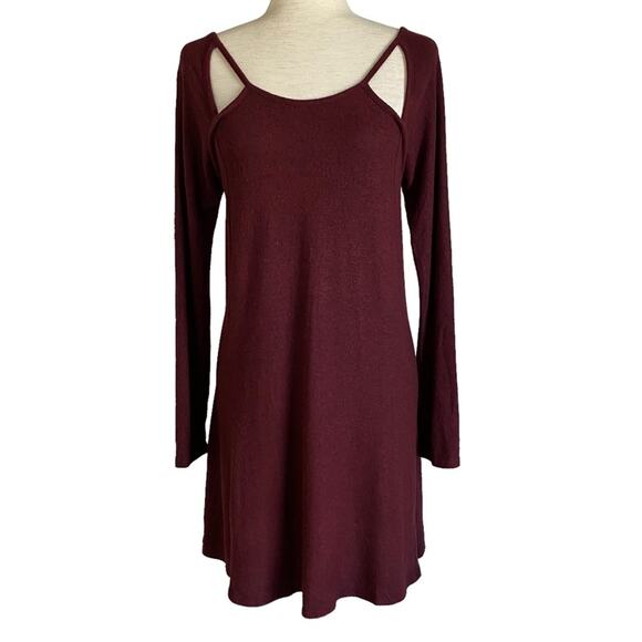 FRANCESCA'S ALYA Maroon Cut Out Sweater Dress Size Small Casual Soft NWT - Picture 1 of 7